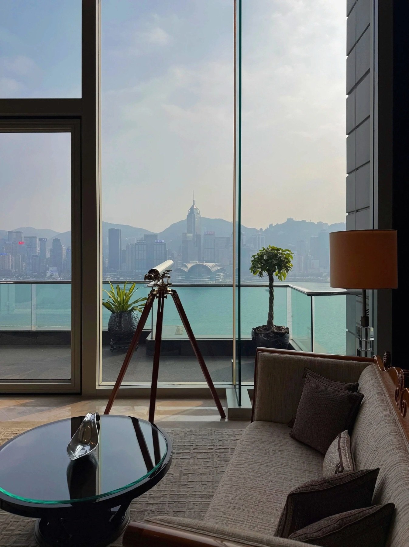Hong Kong Guide